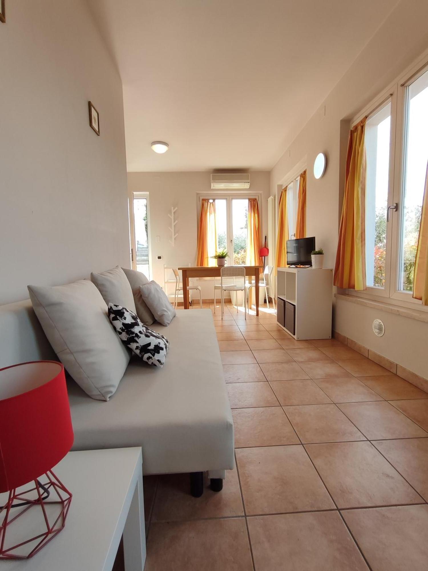 Nice Apartments Lake View & Free Parking Pastrengo Buitenkant foto